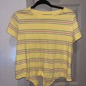 mellow yellow summer top  is being swapped online for free
