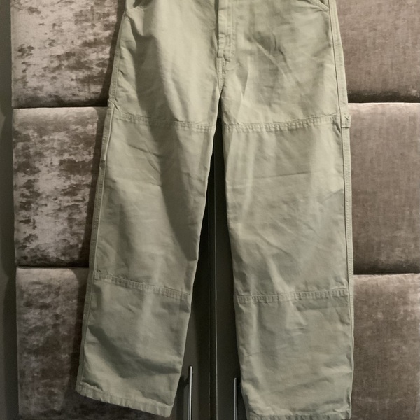 34/30 Superdry Chinos  is being swapped online for free