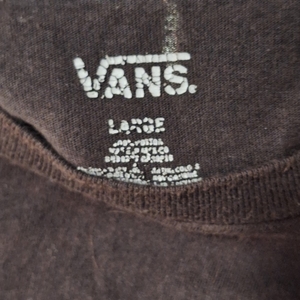 VANS Long Sleeve T-shirt  is being swapped online for free