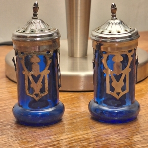 Cobalt Blue Canister and s &P shaker set is being swapped online for free