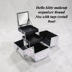 Hello kitty Organizer  is being swapped online for free