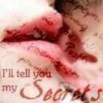 Stephanie S is swapping clothes online from Aurora, IL