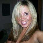 Nicole W is swapping clothes online from Richardson, TX