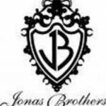 Caitlin P is swapping clothes online from 