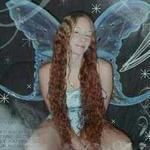 Zoe F is swapping clothes online from Coral Springs, Florida