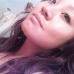 kingo V is swapping clothes online from 