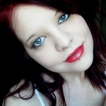 Amanda A is swapping clothes online from Indianapolis, IN