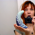 Darah W is swapping clothes online from Barrie, Ontario