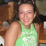 Katie  is swapping clothes online from 