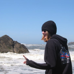 Stacy H is swapping clothes online from Redmond, WA