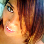 Stephanie P is swapping clothes online from 