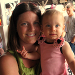 Amanda  is swapping clothes online from Tell City, Indiana