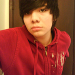 axel is swapping clothes online from burien, washington