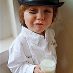 tunapaw is swapping clothes online from 