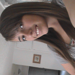 kaylyn is swapping clothes online from 