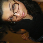 Araceli is swapping clothes online from Houston , tx