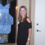 Caren Z. is swapping clothes online from Round Rock, TX
