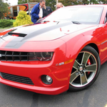 chuck  is swapping clothes online from salem, va.