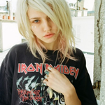 Ashlie is swapping clothes online from 