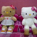 hellokittyloverz is swapping clothes online from 