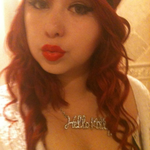 angelinnna is swapping clothes online from 