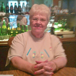 naillil is swapping clothes online from 