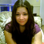 sophia is swapping clothes online from enniskillen, Ontario