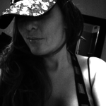 jodie is swapping clothes online from glendale, az