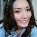 Wenwen is swapping clothes online from Santa Rosa, CA