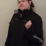 tbonimaroni is swapping clothes online from Yuba City, CA