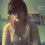 itaots is swapping clothes online from Evans, CO