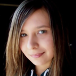 Emma Jansen is swapping clothes online from 1411 AT, Noord-Holland