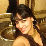 2royalpearls is swapping clothes online from 