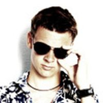 michform12 is swapping clothes online from 