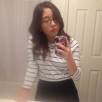 mari is swapping clothes online from Killeen, Tx