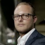 Bradley W is swapping clothes online from Palm Beach, QLD