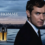 Alexander  L is swapping clothes online from 