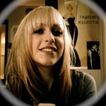 Sarah  is swapping clothes online from 