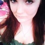 Kristina D is swapping clothes online from Palmer, Alaska