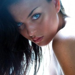 chelle is swapping clothes online from 