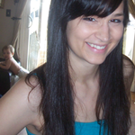 Angie  is swapping clothes online from Mount Vernon, Oregon