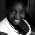 Daysha  is swapping clothes online from St. Petersburg , Florida