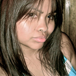 Anjannet is swapping clothes online from walnut, California