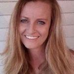 Intuitiveskies is swapping clothes online from Machesney Park, IL