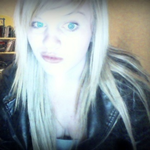 Zoe  is swapping clothes online from Albury, NSW