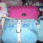 Trajik is swapping clothes online from Fairbank, Pennsylvania