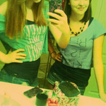 Fredlovescandy is swapping clothes online from TN