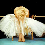 Jasmine  is swapping clothes online from 