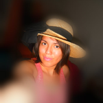 elizabeth_c is swapping clothes online from 