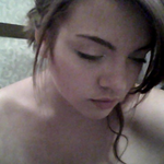 l0v3lyd0v3 is swapping clothes online from 